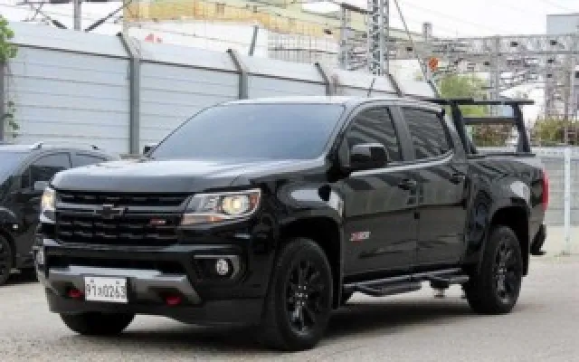 리얼 뉴 콜로라도 3.6 Z71-X 미드나잇 4WD